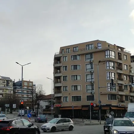 Διαμέρισμα 16a Vasil Aprilov 64 - *